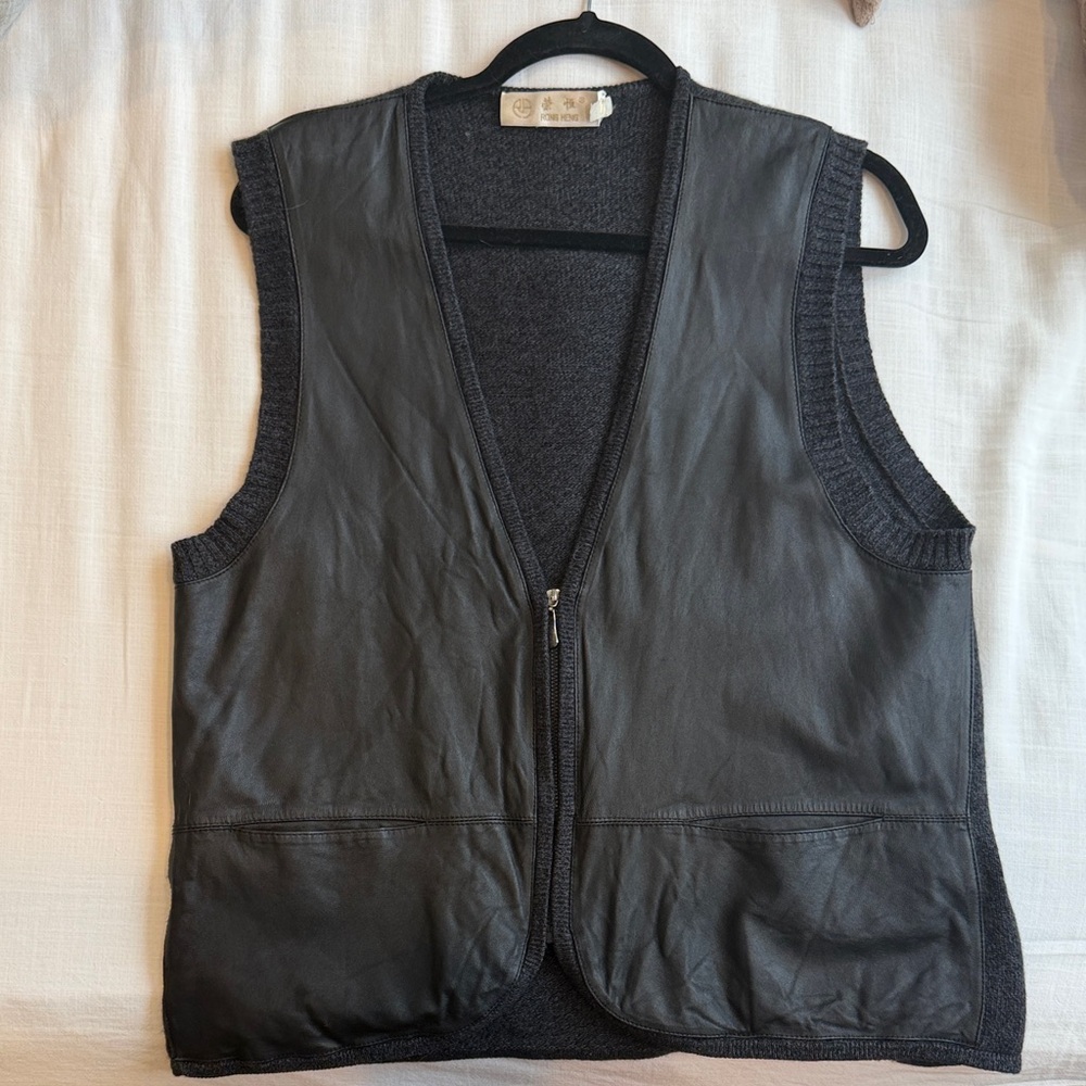 Black Leather Front 100% Cashmere Back Vest - Rong Heng Zip Front V Neck